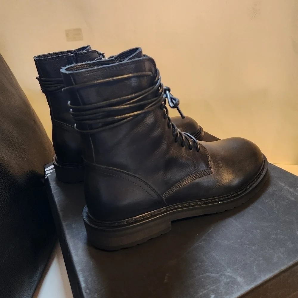 ANN Demeulemeester laced up boots size 40 BNWB